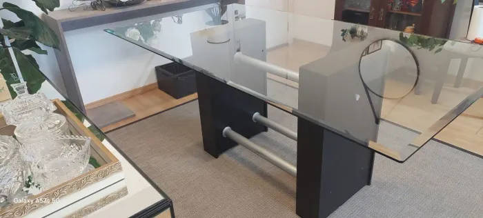 Vendo mesa de jantar para 6 lugares