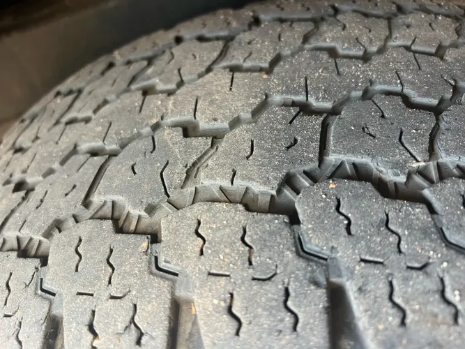 Pneus 265/70/16