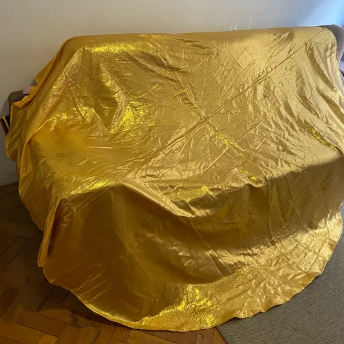 Toalha De Mesa Redonda Dourada Brilhante Grande 261cm + Jogo Americano 6 Pçs