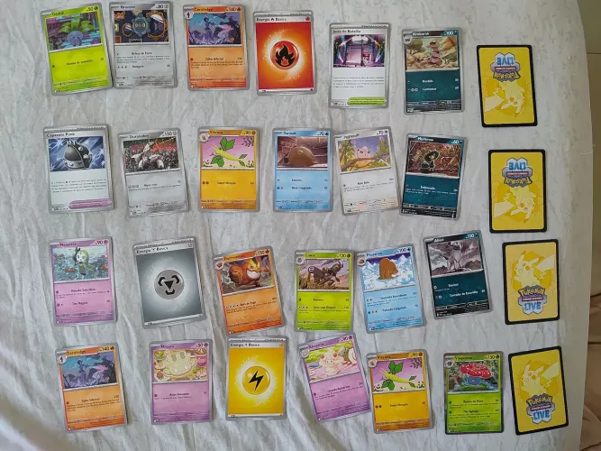 24 figurinhas Pokémon- Mega Evolução Fogo Fantasmagórico - c2