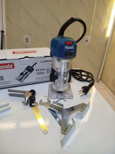 i Tupia Manual 700W 220V com Controle de Velocidade, para Madeira