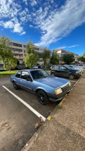 Chevrolet Monza Classic SE 2.0 /mpfi E EFI 2P E 4P 1989