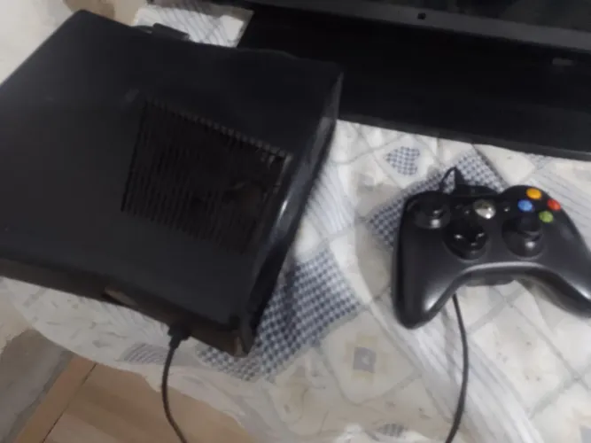 Vendo Xbox 360 ou troco num celular 