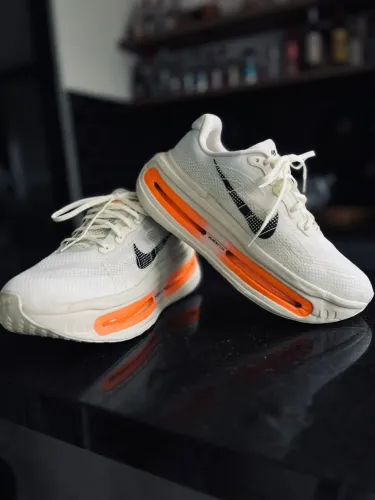 Nike Vomero Premium