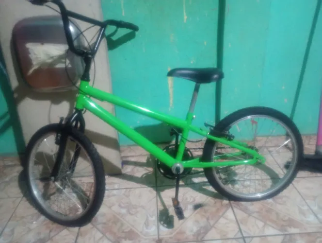 Vendo uma bicicleta
