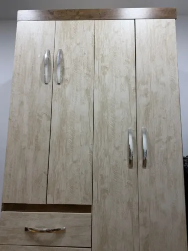 Vendo guarda-roupa em bom estado!