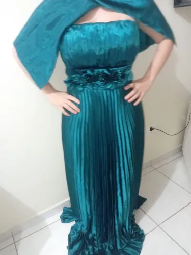 Vendo vestido de festa