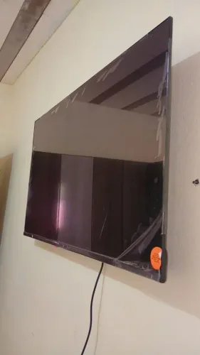 Televisão smart Tv nova 1 mês de uso