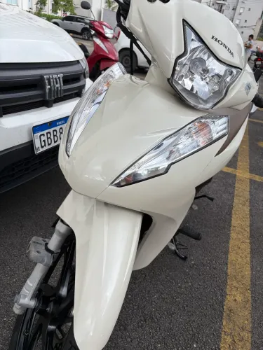 Honda Biz 125 - Ano 2022