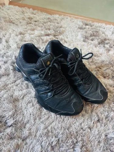 Nike Shox 42
