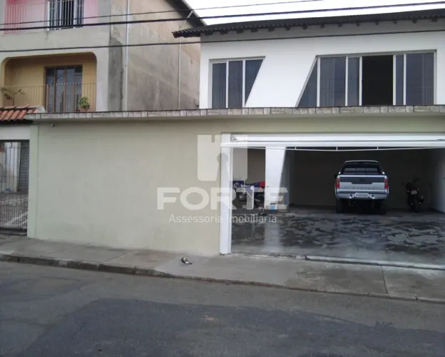 Casa com 3 dormitórios em cesar de souza ótima localização. imobiliárias de Mogi das Cruze