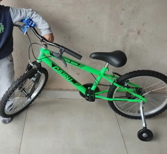 BICICLETA INFANTIL ARO 20 PRA SAIR RÁPIDO 