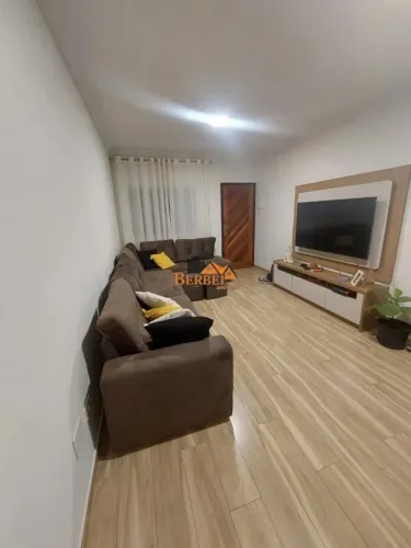 Soobrado para venda no Jardim Maringá, 3 Dormitórios sendo 1 Suite, 2 vagas de garagem, 12