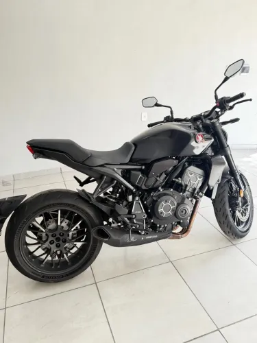 Honda CB 1.000 BLACK EDITION