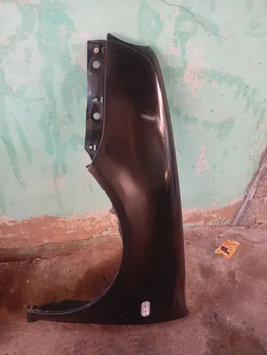 PARALAMA ESQUERDO GOLF 2000