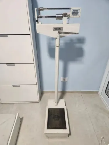 Balança Mecânica 150kg Para Consultório ou Casa Médico Welmy *Excelente estado*