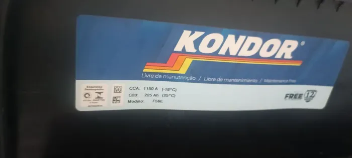 Vendo uma Bateria