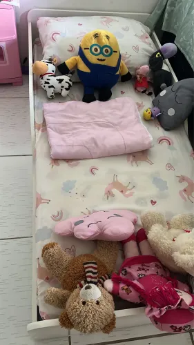 Cama Infantil Montessoriana Branca com Grade de Proteção - Excelente Estado