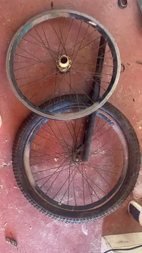 Par de aro 20 com garfo