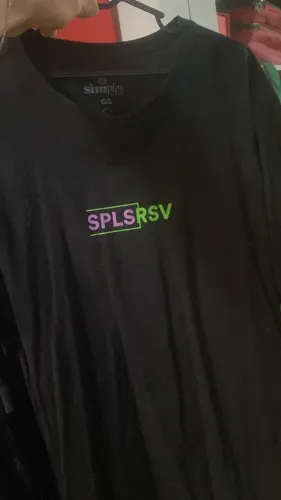 T Shirt preta Simples