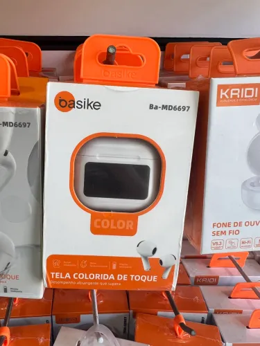 Fone de ouvido Basike Tela Colorida de toque 