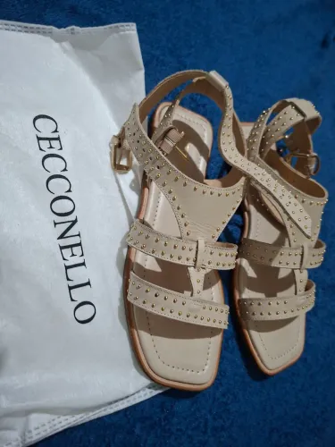 Sapato cecconello nunca usado paguei 660