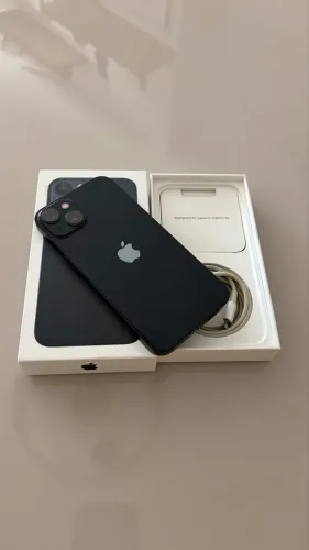 iPhone 13 - 256GB - Preto