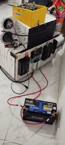 Vende se um som de carro novo