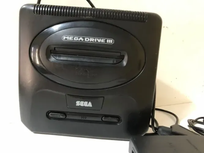 Mega Drive 3 Funcionando 100% com entrada de Sega CD + MODS(SAIDA HDMI, SCART, SWITCH REG)