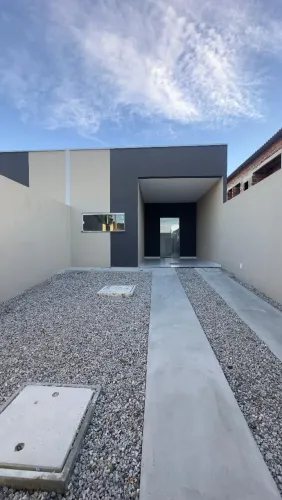 Linda casa na Pacatuba 