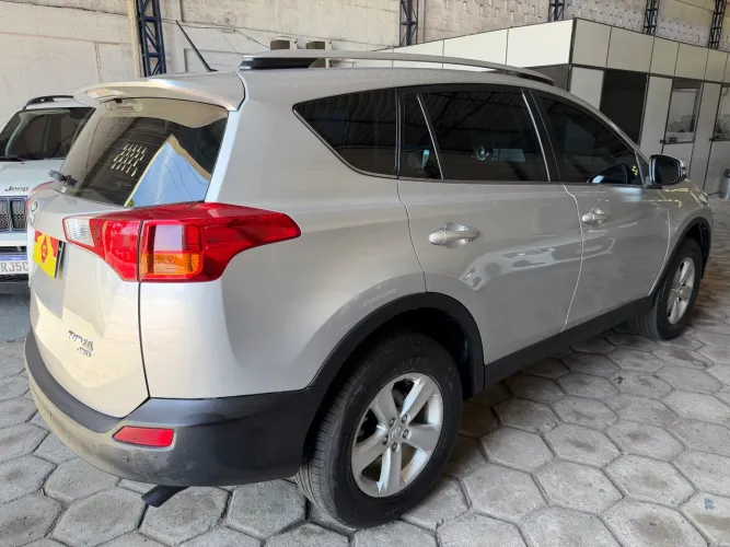 Toyota RAV4 2.5 4X4 16V Aut. 2013