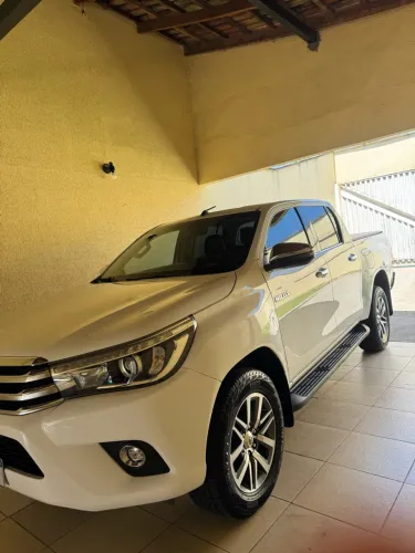 Toyota Hilux CD SRX 4X4 2.8 TDI 16V Diesel Aut. 2018