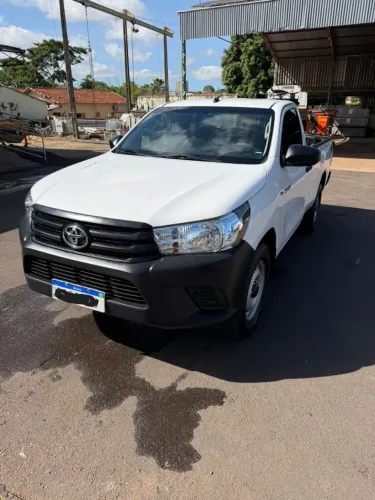Toyota Hilux CS 4X4 2.8 TDI Diesel Mec. 2020