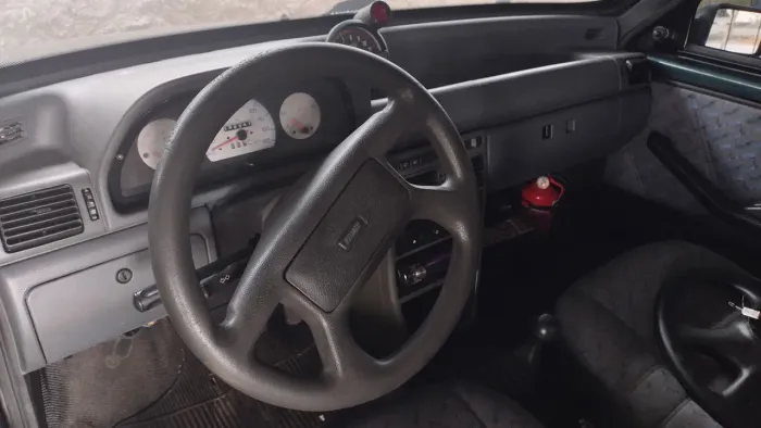 Volante Fiat uno original de fábrica.