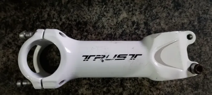 Guidão e avanço TRUST