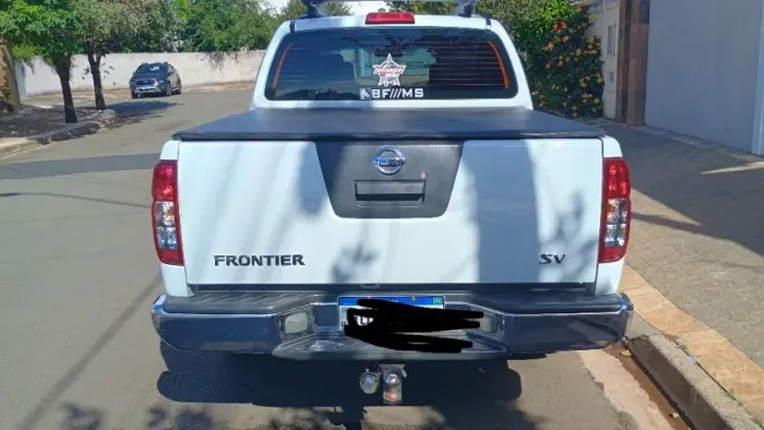 Nissan Frontier SV AT. CD 4X4 2.5 TB Dies. Aut. 2016