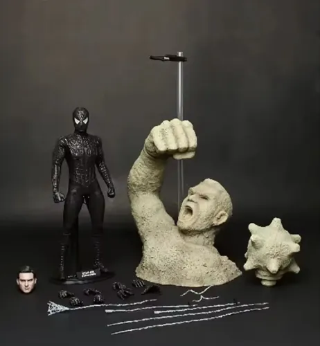 Hot toys homem aranha black especial