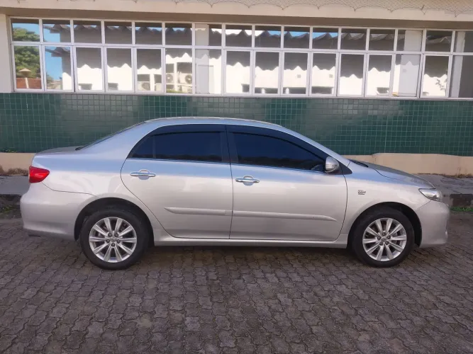 Toyota Corolla Altis 2.0 Flex 16V Aut. 2012