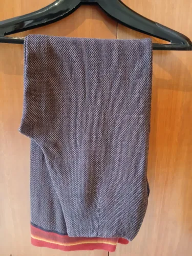 Calça de lã pura inglesa,semi nova,tamanho M 