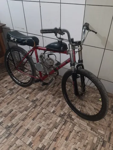 Motorizada pega 85 km