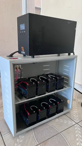 Nobreak 2KVA com banco de baterias