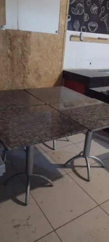 Lote Completo de Restaurante - Mesas, Cadeiras e Equipamentos