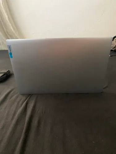 Notebook Lenovo IdeaPad 1 15IAU7 - Excelente Estado