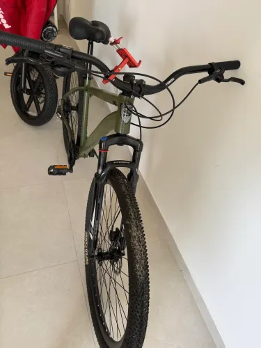 BICICLETA sutton Aro 29 quadro tamanho 17 Com freios hidráulicos Shimano 