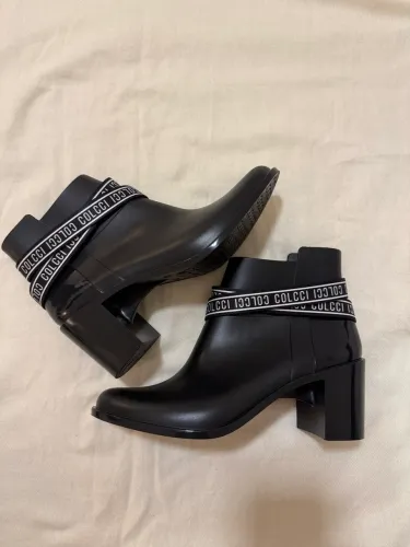 Bota colcci 37