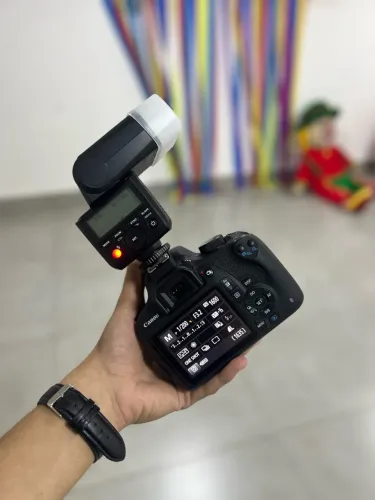 Vendo KIT CANON T5 COMPLETA com 3 lentes e flash