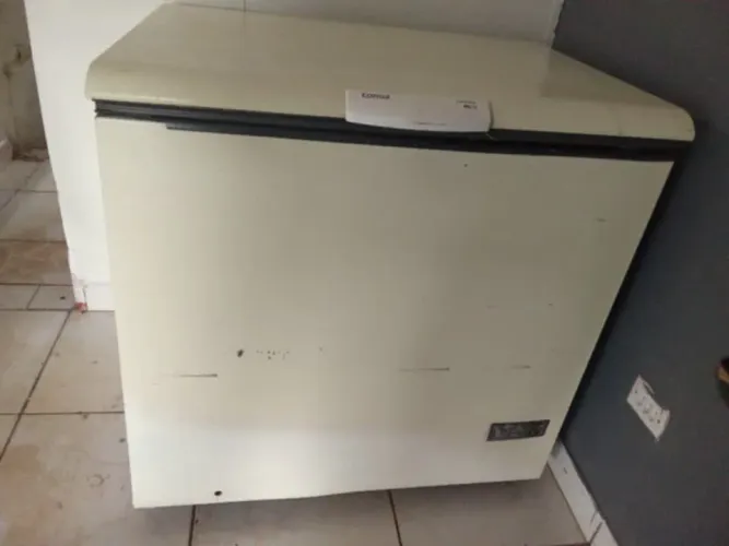 Freezer Consul horizontal uma tampa 