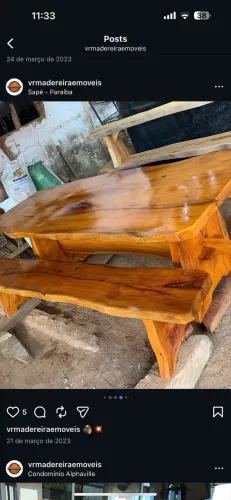 Mesa rústica de madeira maciça 