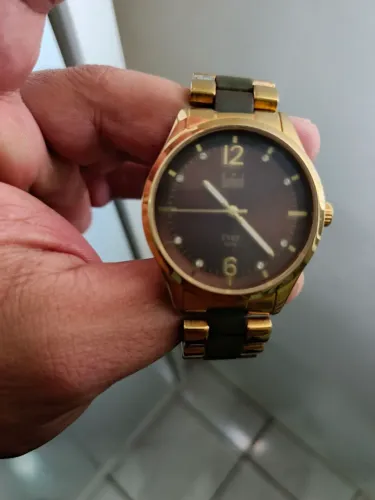 Vendo 2 relógios femininos - 300 reais! 