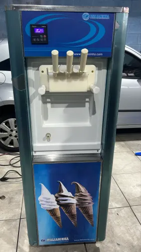 Máquina de sorvete 